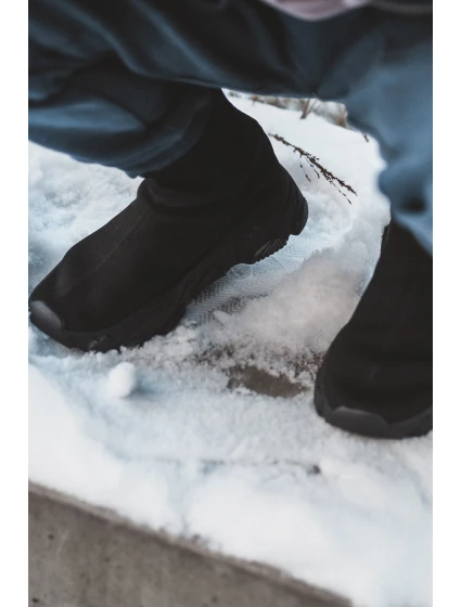 Dětské sportovní boty ze  černé model 21634684 - Boto