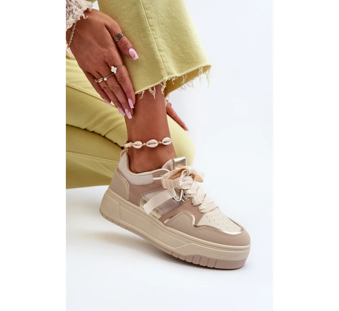 Dámské tenisky na platformě z ekokože béžové model 21657725 - Boto Dámské tenisky na platformě z ekokože béžové model 21657725 - Boto