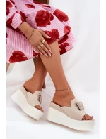 Klapki Na Platformie I Koturnie Z Ozdobą Beżowe Tanonea Klapki Na Platformie I Koturnie Z Ozdobą Beżowe Tanonea