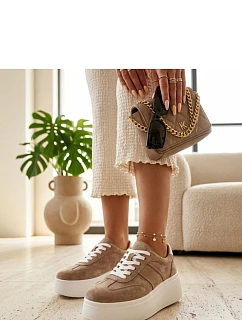 ~Športová obuv na platforme model 226587 Solea