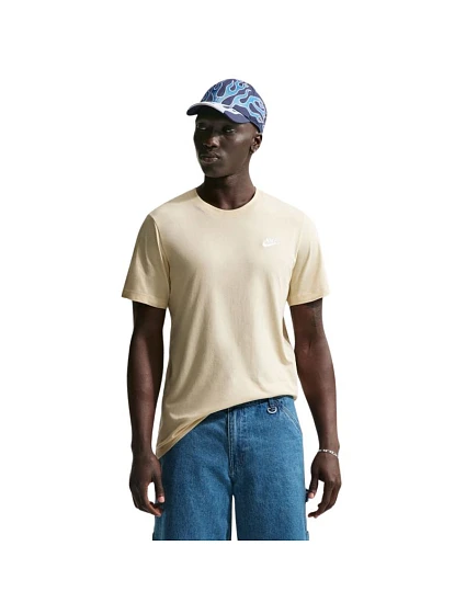 Pánske tričko Nike Club Tee beige AR4997 229 pánske Pánske tričko Nike Club Tee beige AR4997 229 pánske