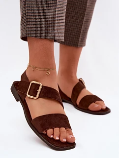 Dámské sandály na ploché podrážce se zlatým přezkou čokoládové model 22125670 - Boto