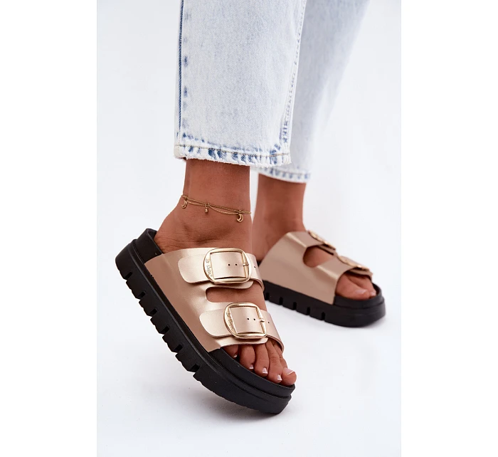 Dámské nazouváky s přezkami  Zlaté model 22123016 - Lee Cooper