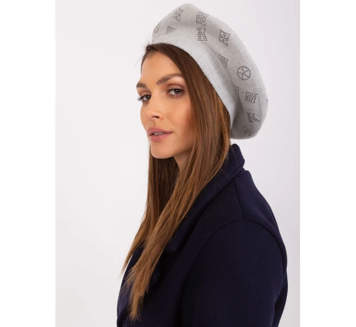 Czapka AT CZ model 19309419 jasny szary - FPrice Czapka AT CZ model 19309419 jasny szary - FPrice