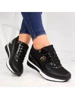 Dámské sportovní boty na platformě / Černá s bílou model 20235477 - EVENTO Dámské sportovní boty na platformě / Černá s bílou model 20235477 - EVENTO