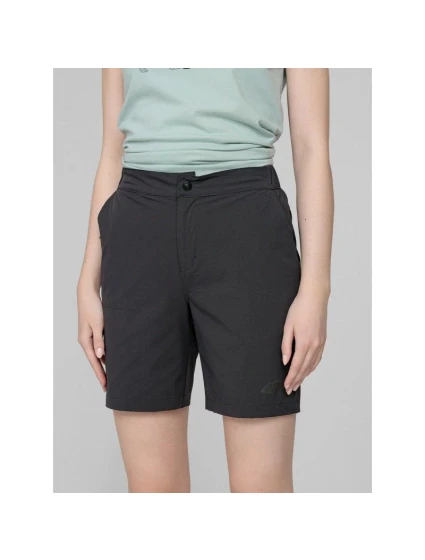 Dámske trekingové šortky 4F H4L22-SKDTR062-22S Dámske trekingové šortky 4F H4L22-SKDTR062-22S