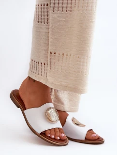 model 21665479 Kožené Žabky Na Ploché Podrážce S Ozdobou Bílé - Zazoo