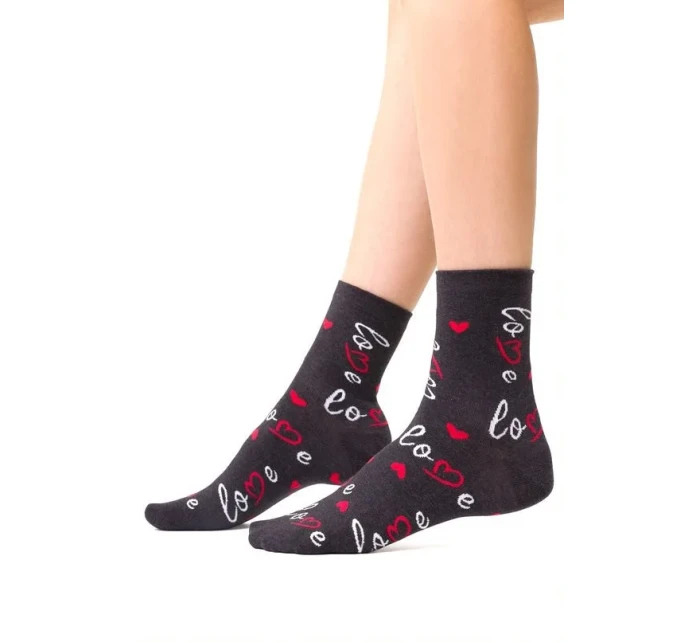Dámské ponožky model 14559108 Srdce - Steven Dámské ponožky model 14559108 Srdce - Steven