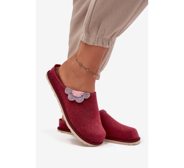 Dámské pantofle s květinou model 21714622 bordó - Inblu