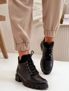 Nízké dámské boty s  černé model 21668882 - Boto