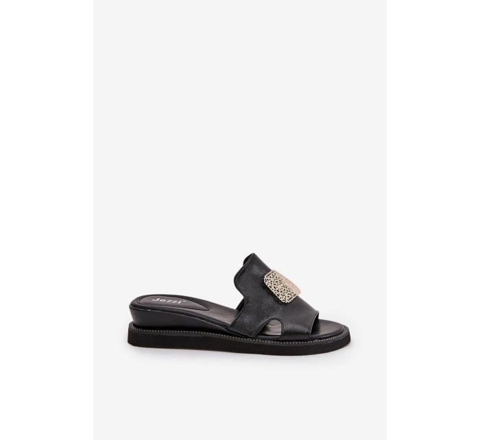 Klapki Damskie Na Koturnie Eko Skórzane Z Ozdobą Czarne Sarela Klapki Damskie Na Koturnie Eko Skórzane Z Ozdobą Czarne Sarela