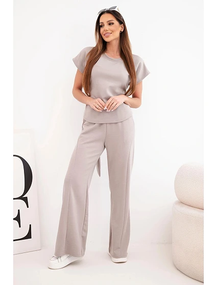 Dámský komplet z model 22048835 materiálu s halenkou s krátkým rukávem a kalhotami se širokou nohavicí fango - K-Fashion