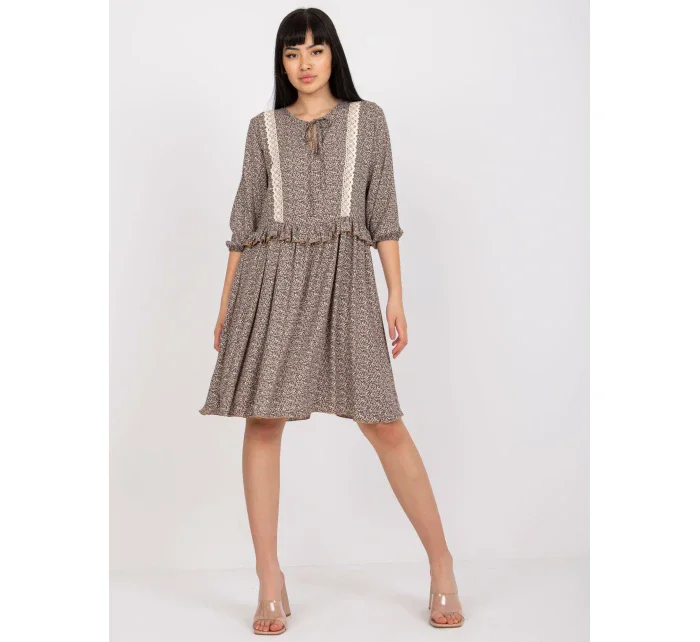 Šaty CHA SK 1710 1.52 hnedá Šaty CHA SK 1710 1.52 hnedá