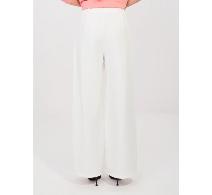 Spodnie IT SP ecru model 22013818 - FPrice Spodnie IT SP ecru model 22013818 - FPrice