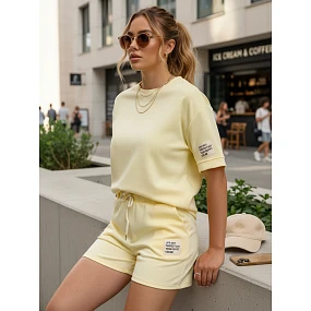 Dámsky viskózový set s motýľom a šortkami žltý FashionStreet AY1196