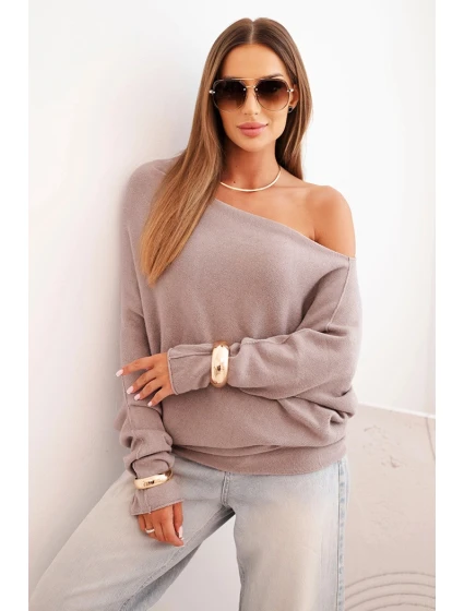 Dámský asymetrický viskózový svetr typu model 22281551 cappuccino - K-Fashion Dámský asymetrický viskózový svetr typu model 22281551 cappuccino - K-Fashion