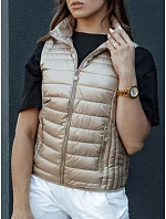 Dámska prešívaná vesta so stojačikom TY4439 béžová - FashionStreet