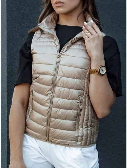 Dámská prošívaná vesta se stojáčkem model 22045072 béžová - FashionStreet