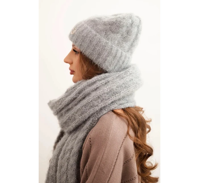 Dámská souprava čepice a šála s proužky se zdobením šedá