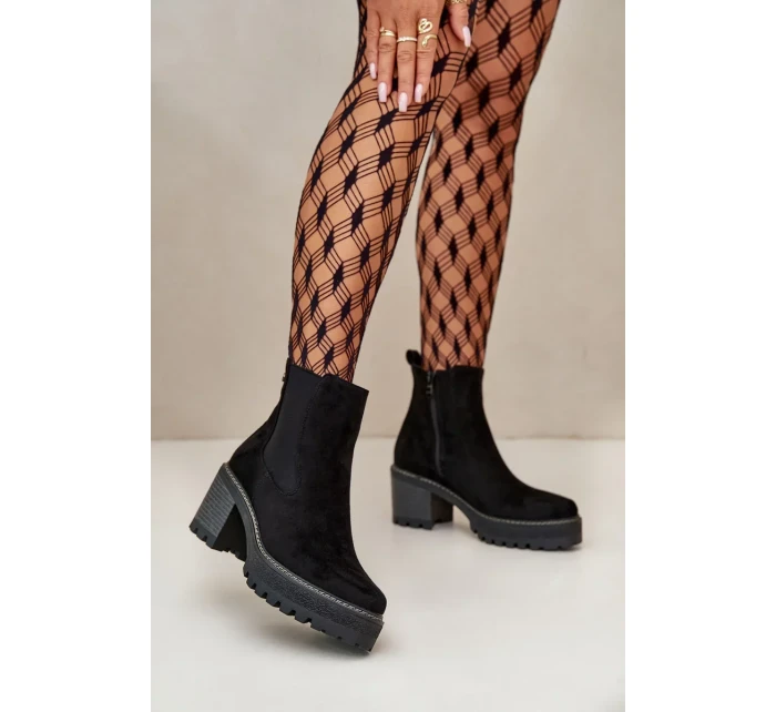 Dámske zateplené členkové topánky na podpätku Eco Suede Black Irissinae Dámske zateplené členkové topánky na podpätku Eco Suede Black Irissinae