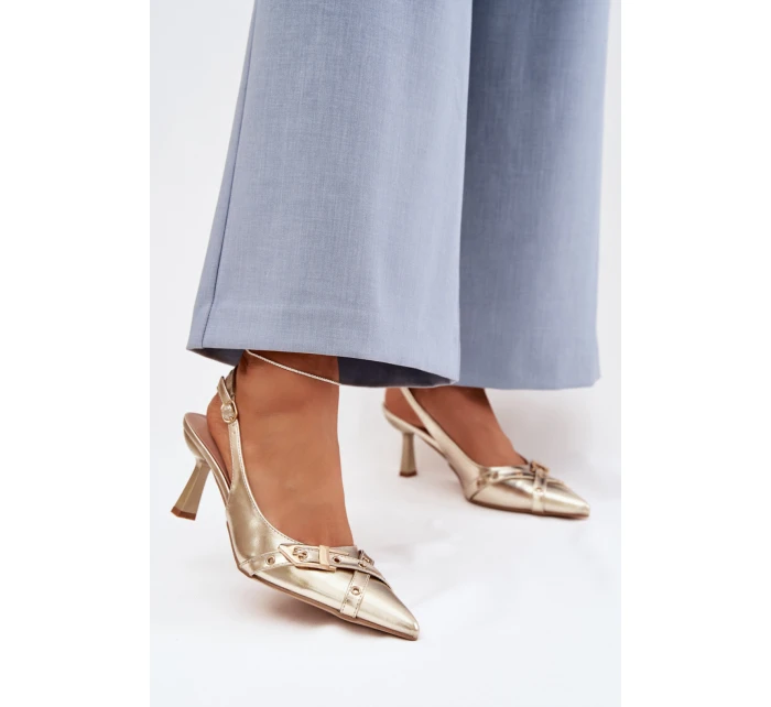 Sandále na podpätku model 225226 Vykročte štýlovo