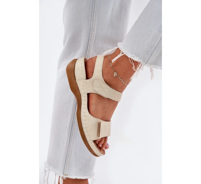 Pohodlné dámské sandály na suchý zip zlaté model 21694170 - EVENTO