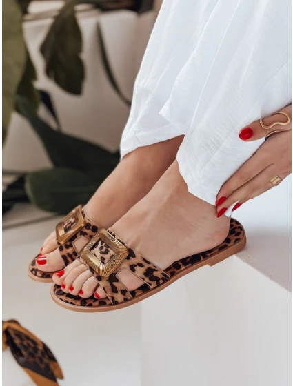 Dámské žabky s leopardím vzorem Dstreet model 21989266 - FashionStreet