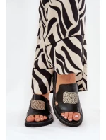 Klapki Damskie Na Koturnie Eko Skórzane Z Ozdobą Czarne Sarela Klapki Damskie Na Koturnie Eko Skórzane Z Ozdobą Czarne Sarela