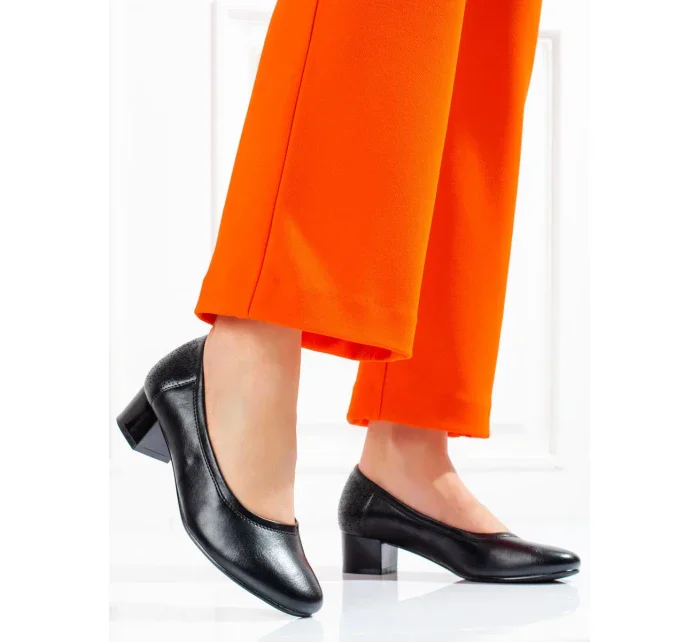 Luxusní dámské lodičky černé na širokém podpatku Luxusní dámské lodičky černé na širokém podpatku