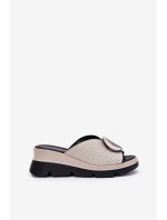 Dámské Kožené Sandály S Ozdobou Béžové model 21691670 - S.Barski