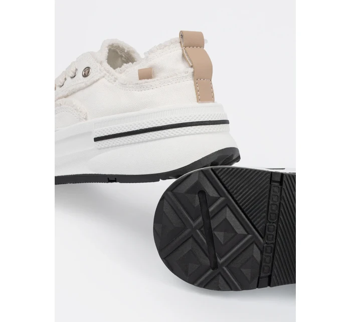 Zaujímavé dámske tenisky biela platforma