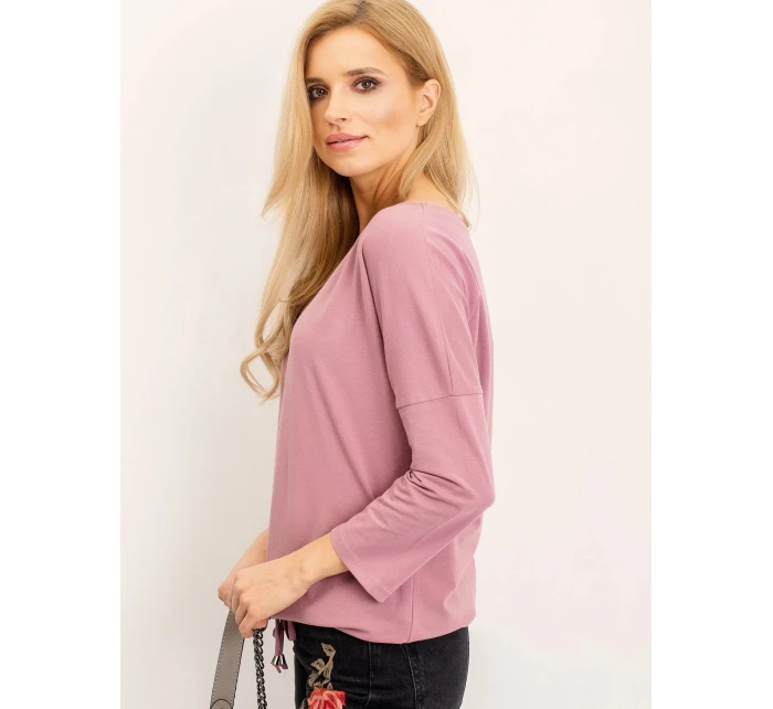 Dámska voľná blúzka v špinavoružovej farbe so zaväzovaním na spodku (4691)