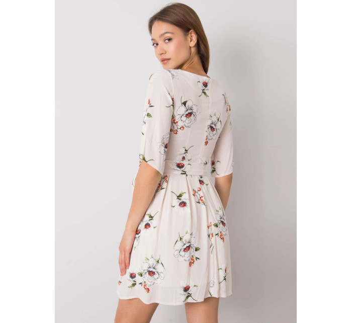 Svetlo béžové šaty s kvetinovou potlačou