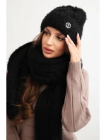 Dámská souprava čepice a šály s proužkem s ozdobou černý