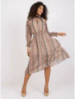 Sukienka DHJ SK ciemny bezowy model 19755080 - FPrice Sukienka DHJ SK ciemny bezowy model 19755080 - FPrice