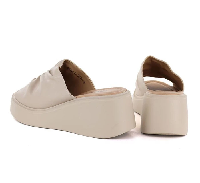Dámske kožené žabky na platforme béžové Vinceza 66949