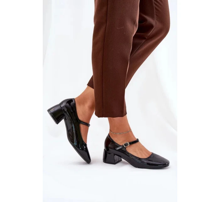 Dámské lodičky na podpatku Černá  Paris model 21156722 - Inello