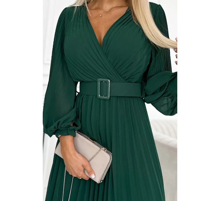 414-1 KLARA plisované šaty s opaskom a výstrihom - BOTTLE GREEN 414-1 KLARA plisované šaty s opaskom a výstrihom - BOTTLE GREEN
