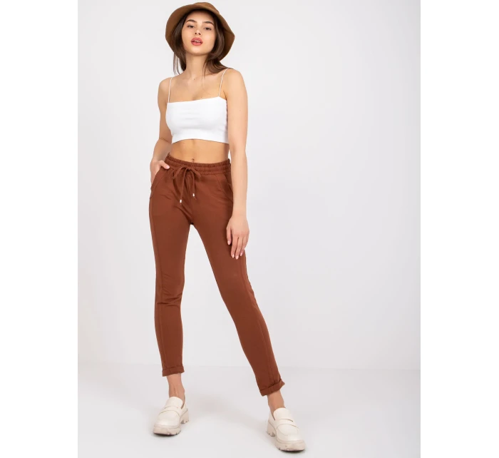 Tepláky RV DR 3589.07X tmavo hnedá Tepláky RV DR 3589.07X tmavo hnedá