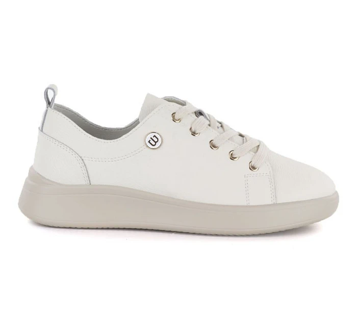 Dámske béžové kožené poltopánky Vinceza 41508 dámske