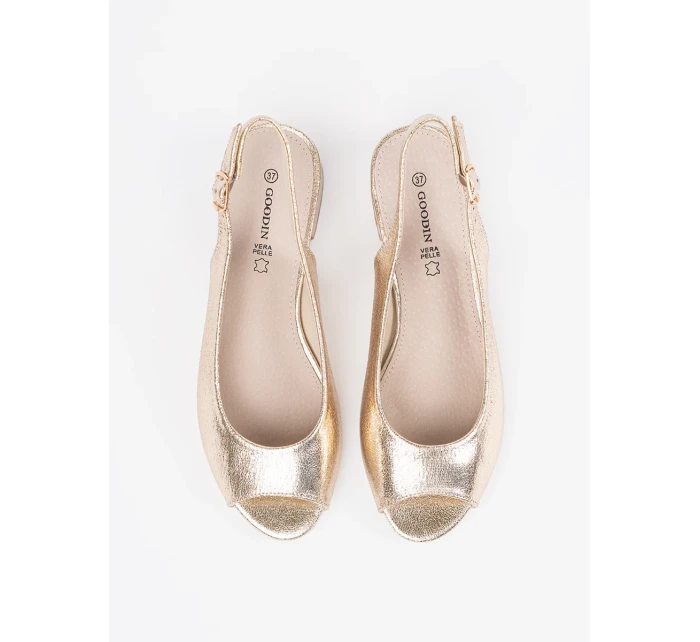 Módne dámske sandále zlaté Obcas Módne dámske sandále zlaté Obcas