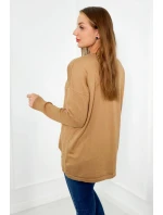 Sveter s prednými vreckami Ťava