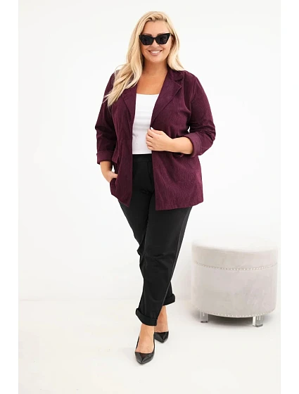 Dámské plus size model 22297058 s klopami a kapsami švestková - K-Fashion