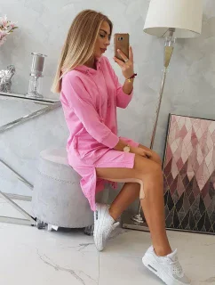 Šaty s kapucňou a dlhším chrbtom svetlo ružové