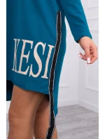 Morské šaty s kapucňou a potlačou