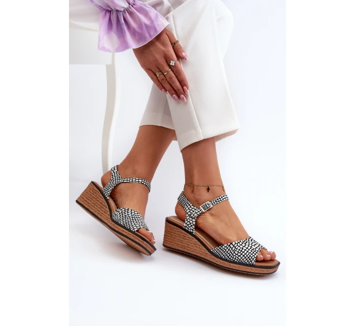 Dámské sandály Na Černobílé model 21657299 - SERGIO LEONE Dámské sandály Na Černobílé model 21657299 - SERGIO LEONE