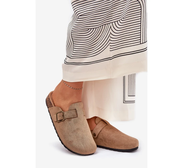 Dámské nazouváky a na platformě s přezkou khaki model 21689831 - Boto