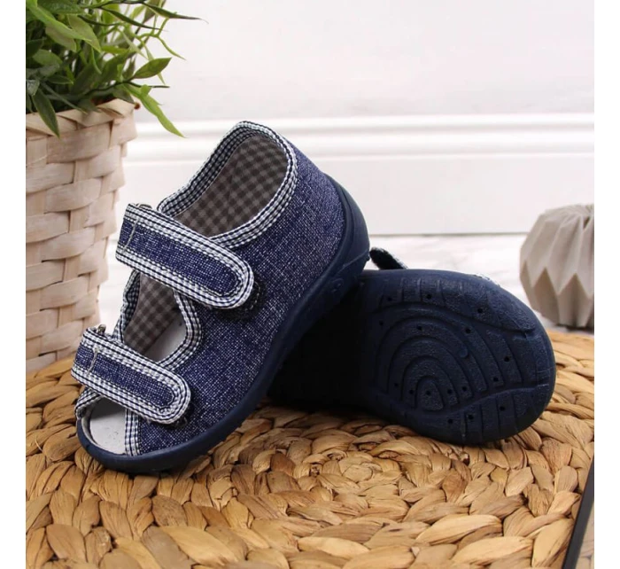 Chlapčenské domáce papuče sandále tmavomodré Nazo