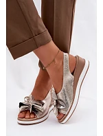 Kožené sandály na platformě s ozdobou model 22101402 Zlaté - S.Barski