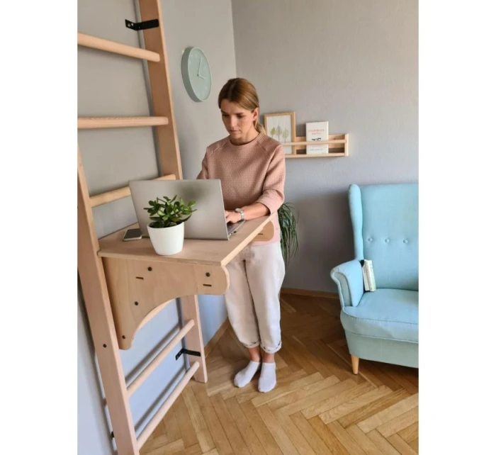 DREVENÝ REBRÍK S LAVIČKOU 112